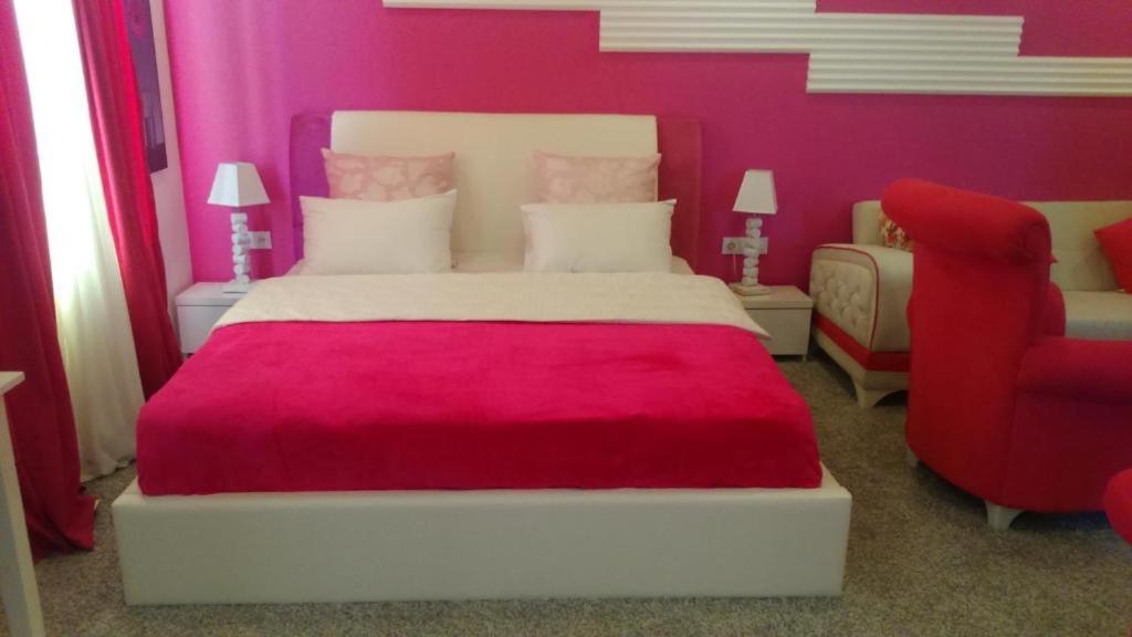 Hotel Lilo Near Airport Tiflis Dış mekan fotoğraf