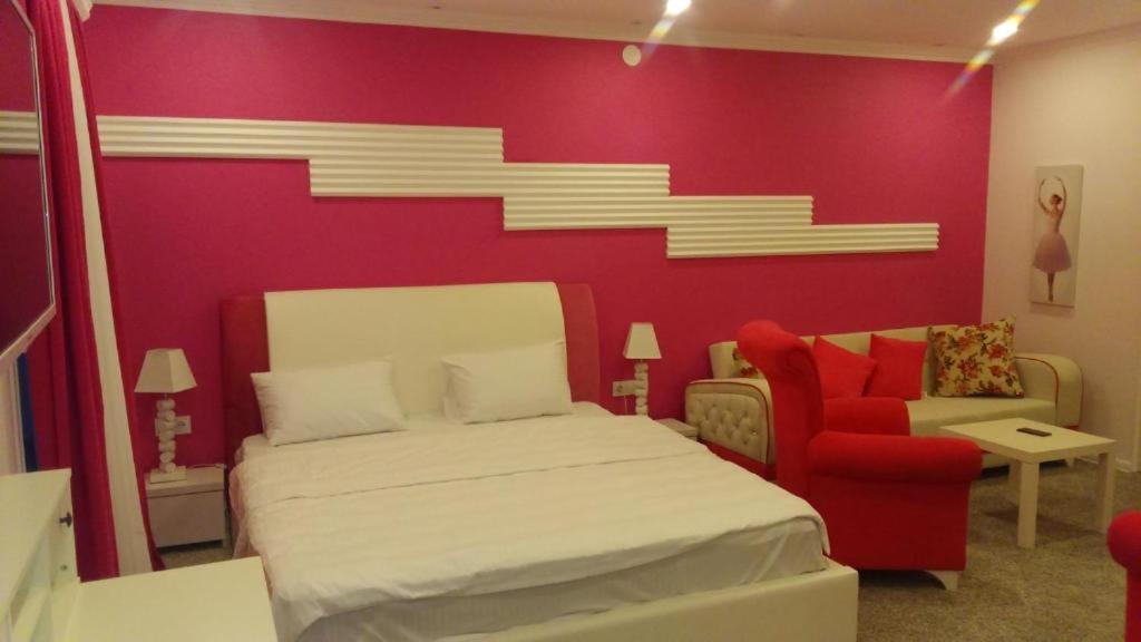 Hotel Lilo Near Airport Tiflis Dış mekan fotoğraf