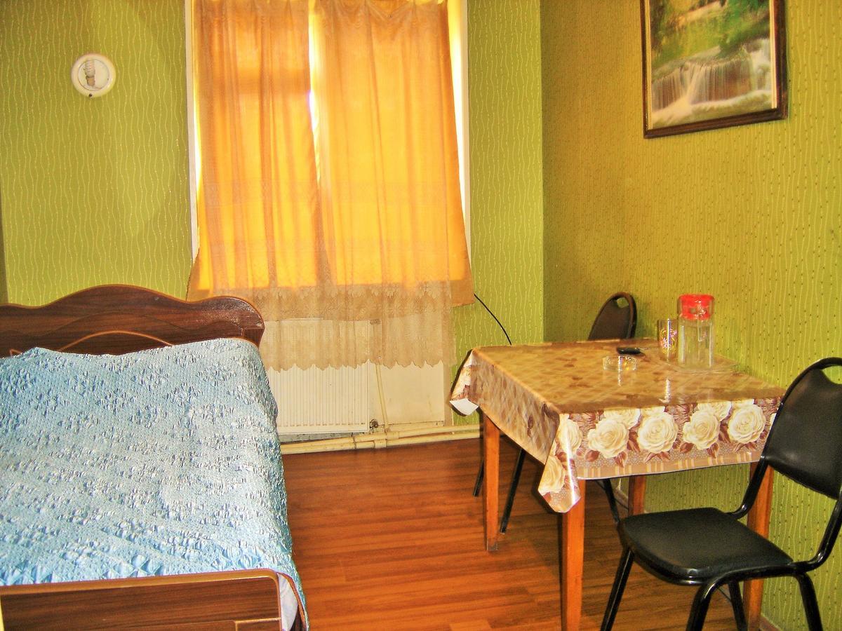 Hotel Lilo Near Airport Tiflis Dış mekan fotoğraf