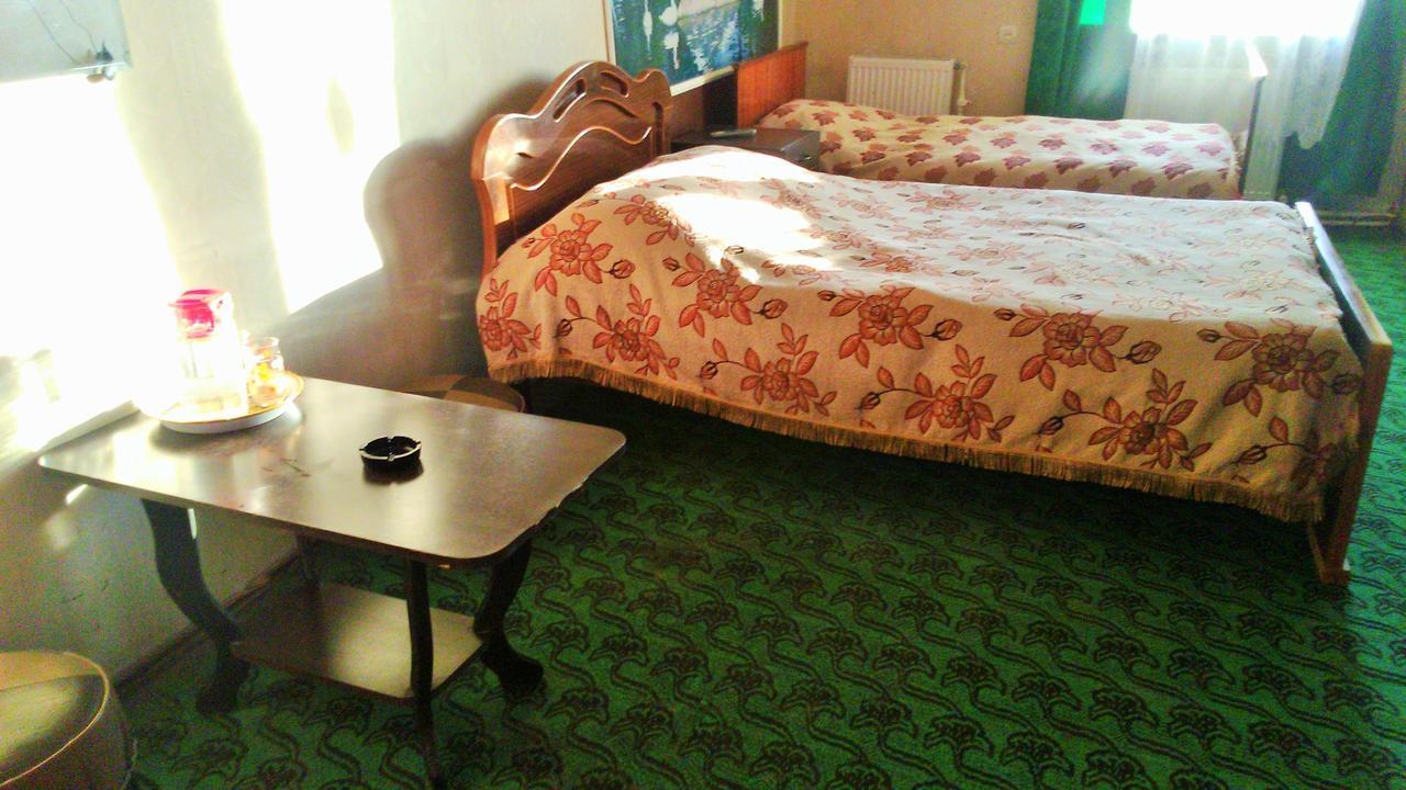 Hotel Lilo Near Airport Tiflis Dış mekan fotoğraf